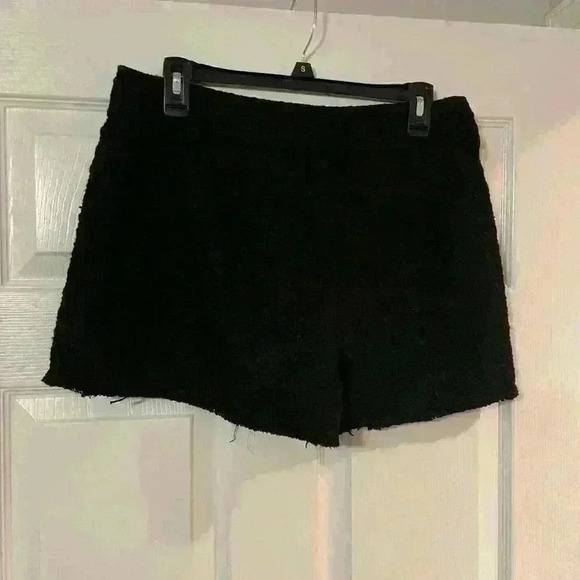 House of Harlow Black tweed shorts - Picture 3 of 3